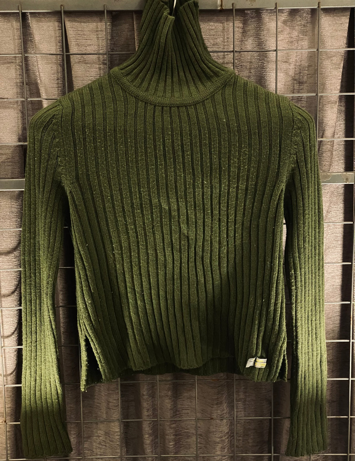 VKH041- DIESEL GREEN TURTLE NECK
