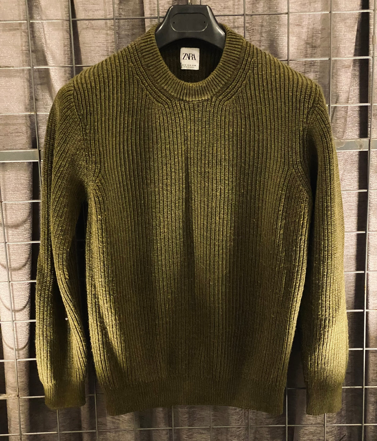 VKH047- ZARA GREEN SWEATER