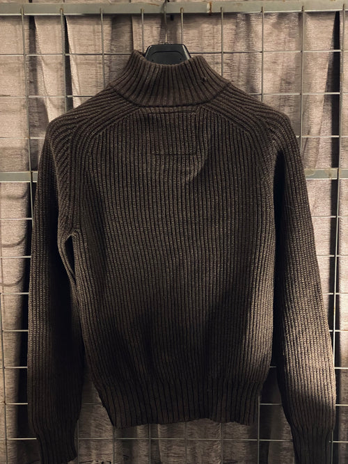 VKH002- AMERICAN EAGLE BROWN SWEATER