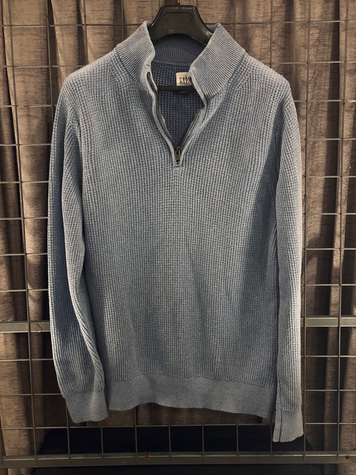 VKH026- GAP ICED BLUE ZIPPER