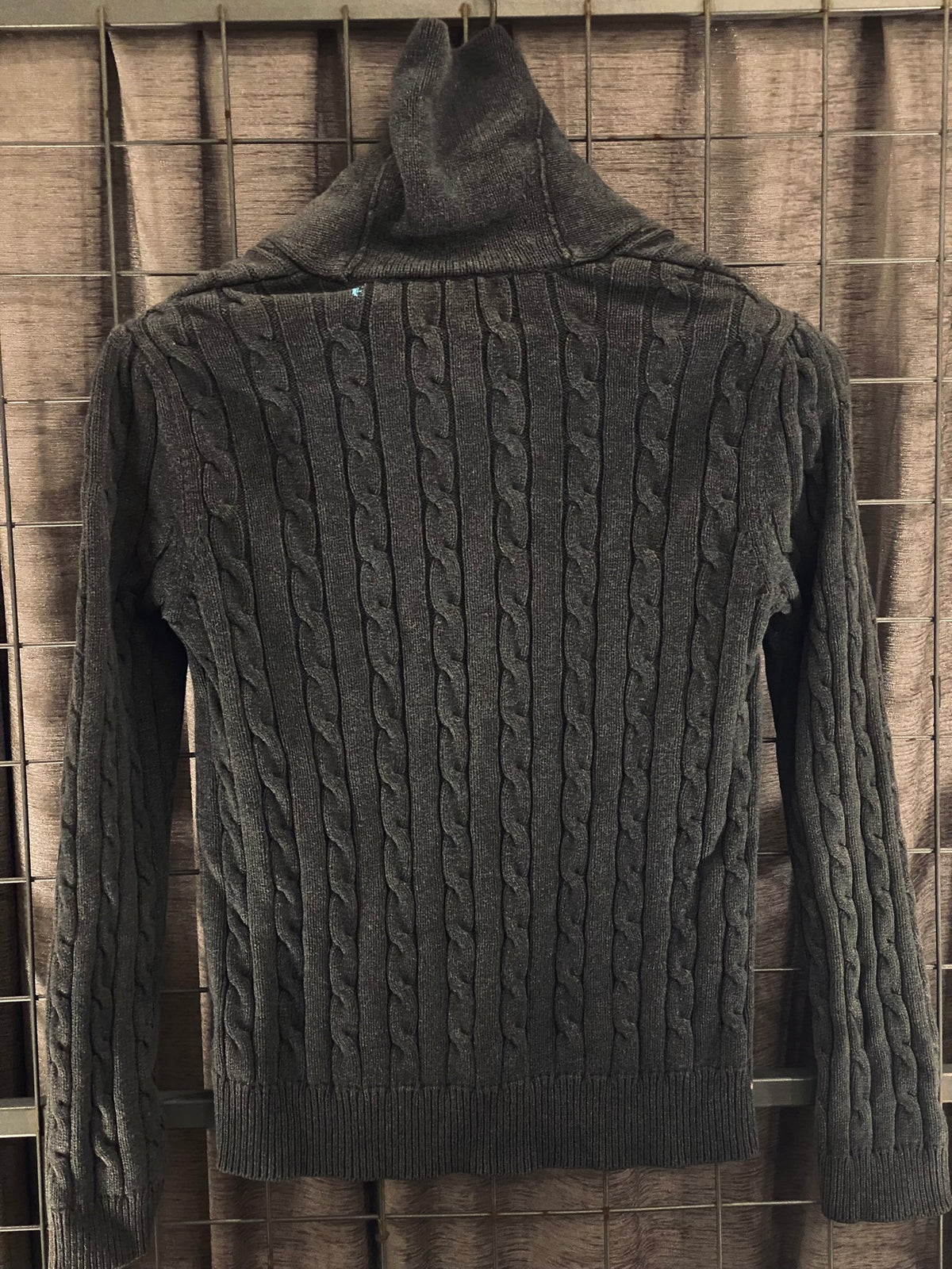 VKH003- GREY AMERICAN LIVING SWEATER