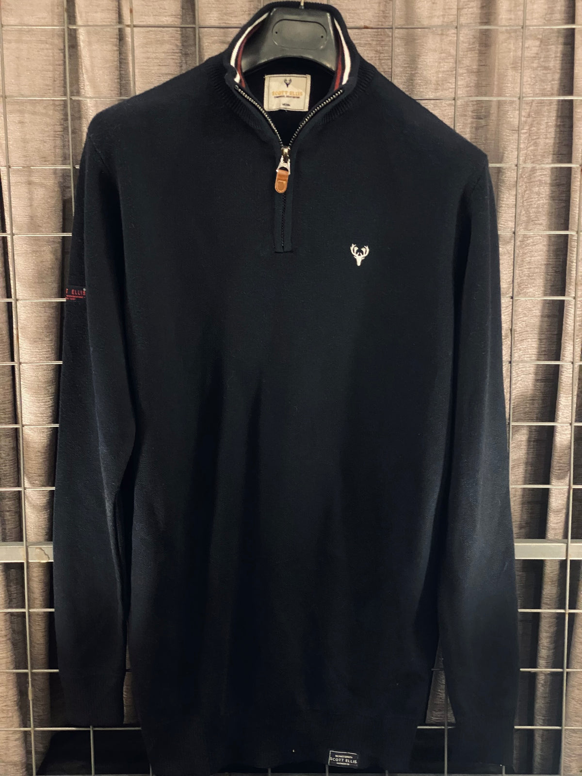 VKH007- SCOT ELIS BLACK ZIPPER