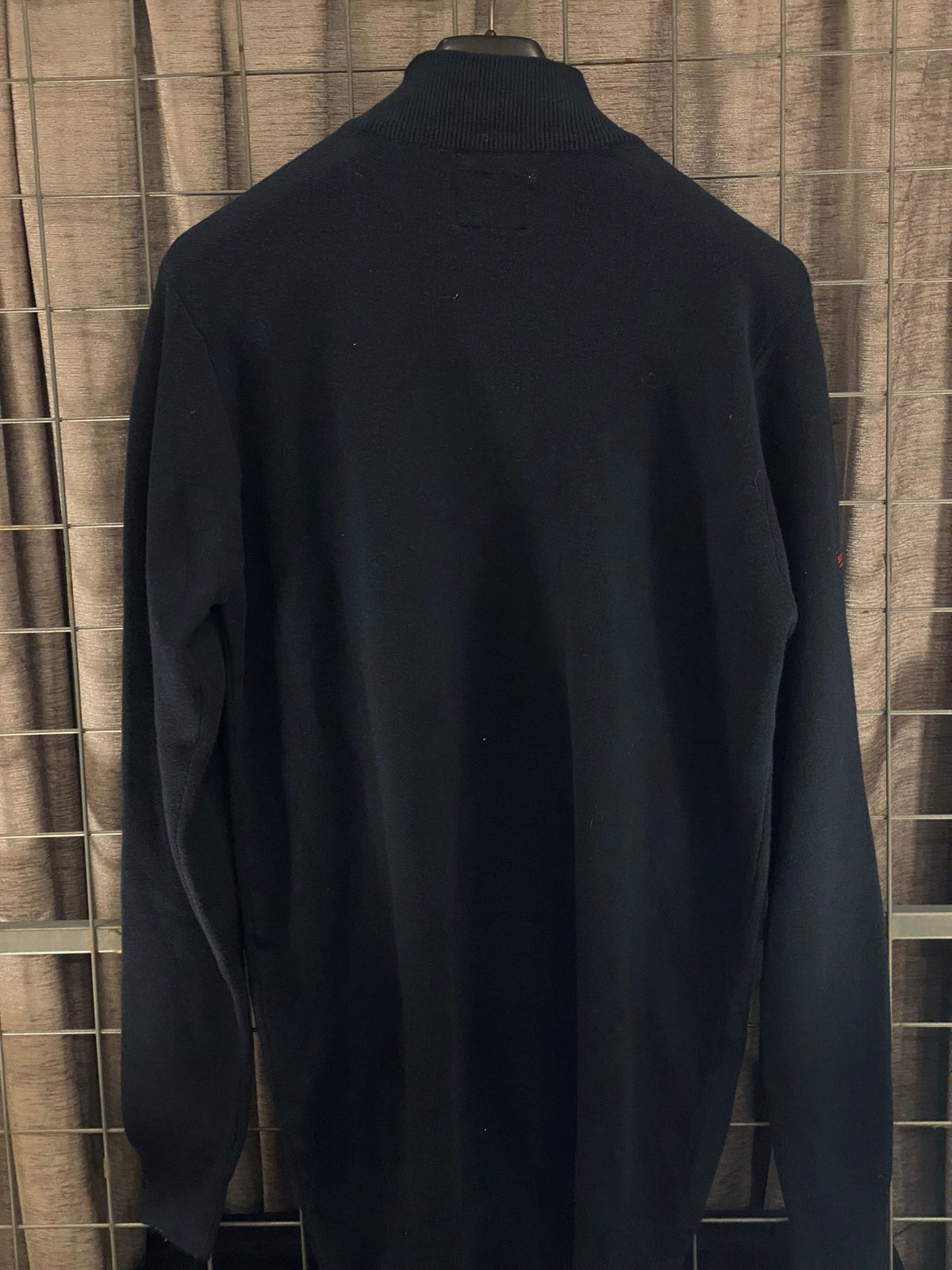 VKH007- SCOT ELIS BLACK ZIPPER